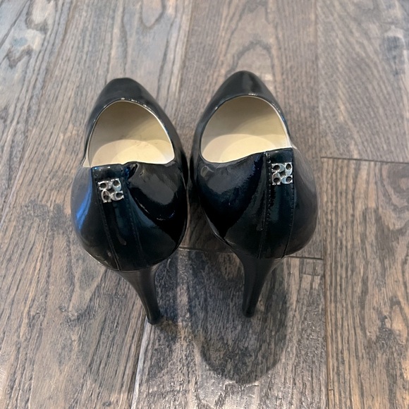 ADORABLE Coach Heals - Picture 2 of 4